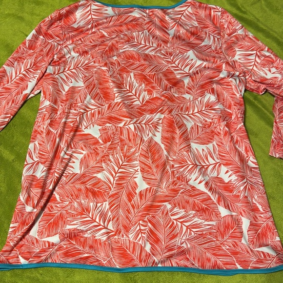 Ruby Rd. Red White and Blue Sz Large Woman's Top Leaf Print - Picture 5 of 5